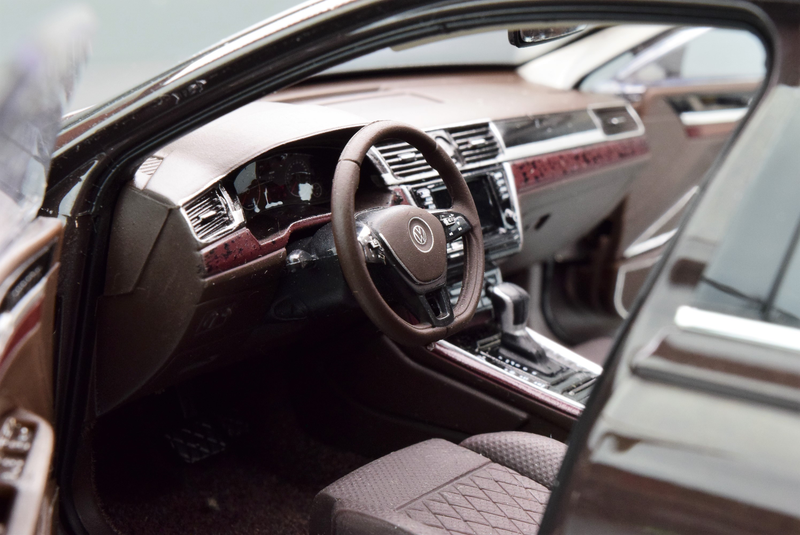 Illustration for article titled Teutonic Tuesday By Way of Shanghai: VW Phideon